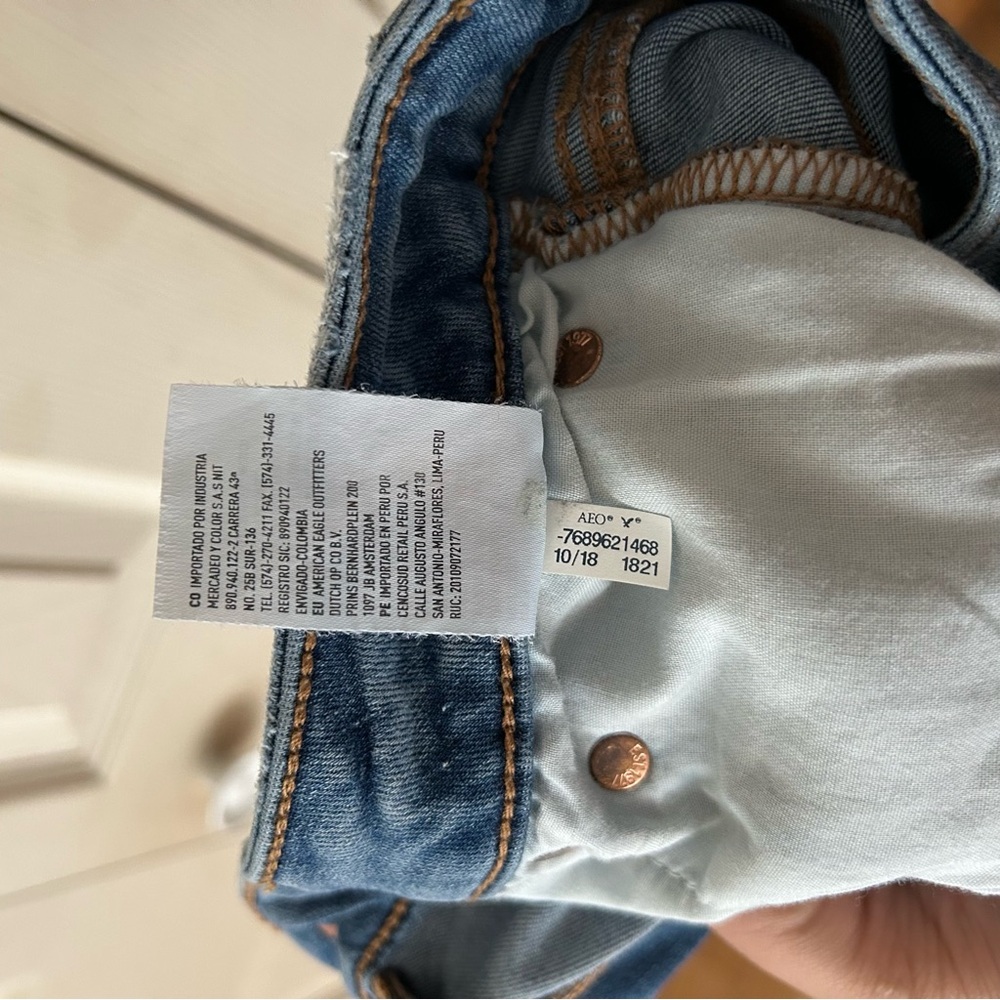 American Eagle Blue Skinny Jeans Distressed Style - Picture 7 of 7